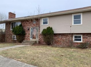 75 Birch Swamp Rd, Warren, RI 02885