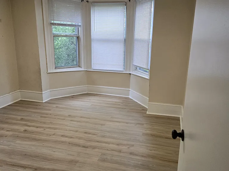 1306 W Hunting Park Ave #1 — Photo 5