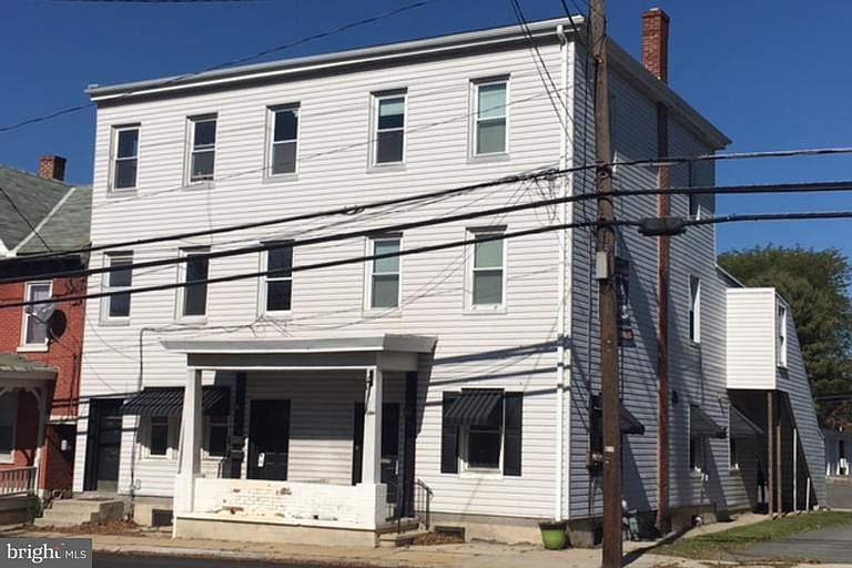 1st image of 89 E Penn Ave