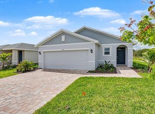 9597 Venetian Sq, Vero Beach, FL 32966