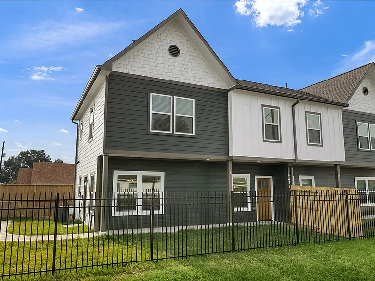 6417 Eastland St — Photo 20