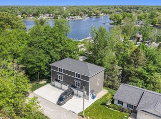 16905 Highland Ave, Spring Lake, MI 49456