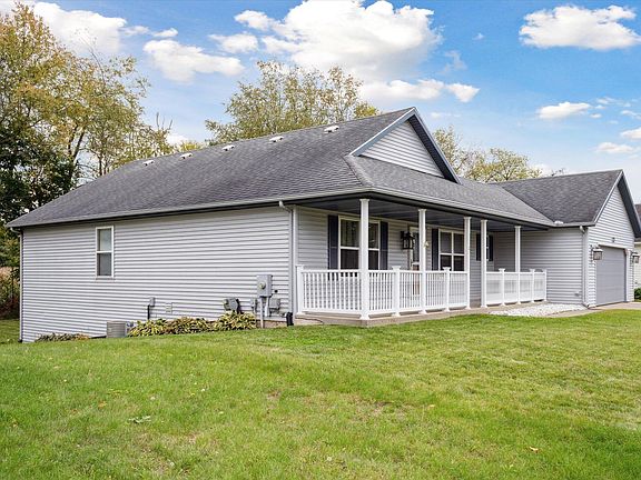 2nd image of 4870 Cypress Creek Ln