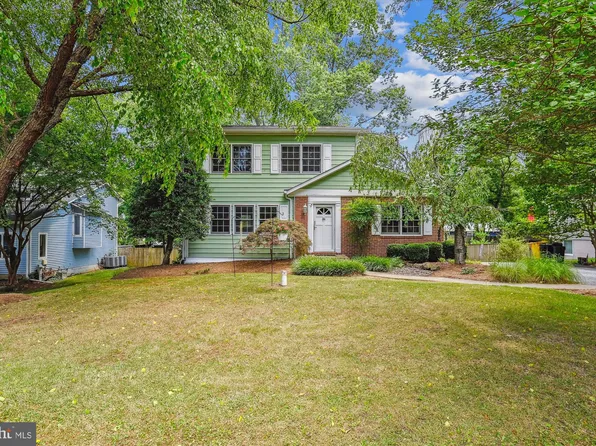 131 Groh Ln, Annapolis, MD 21403