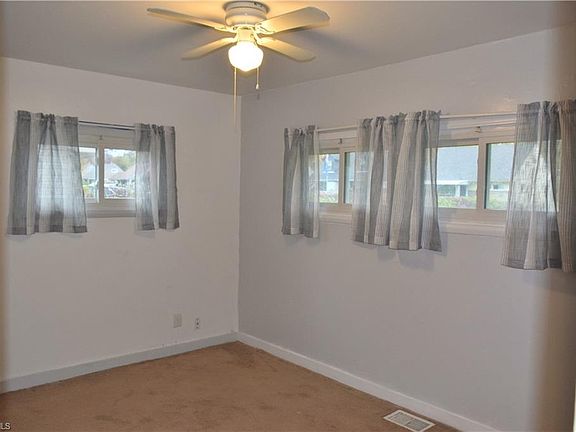4th image of 273 N Beverly Ave