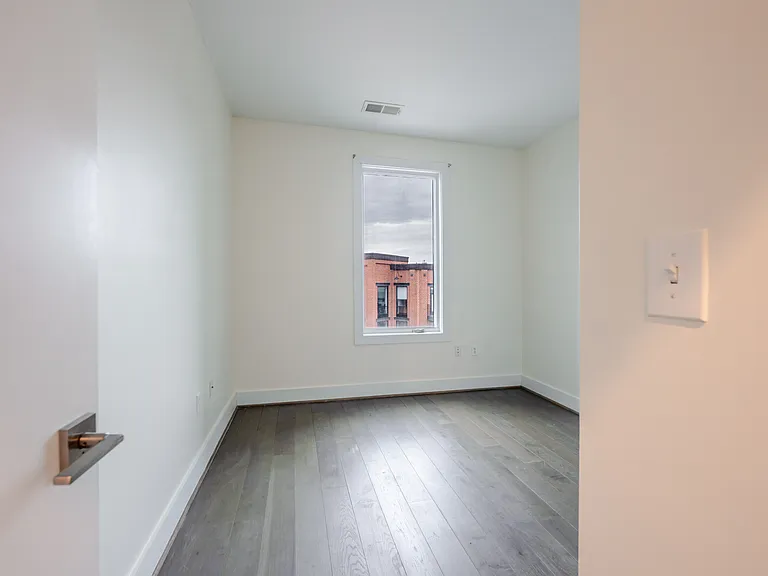 1500 Pennsylvania Ave SE #310 — Photo 11