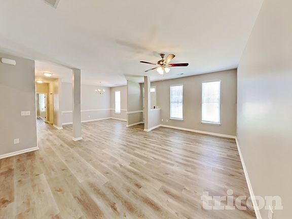 3rd image of 1582 Weatherend Dr
