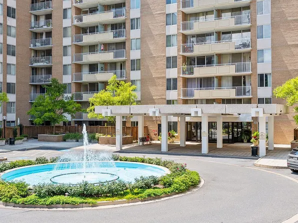 3001 Veazey Ter NW APT 703, Washington, DC 20008