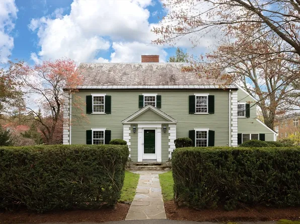 3 Glenoe Rd, Brookline, MA 02467