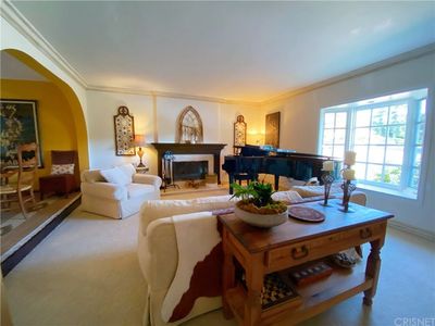 22719 Sparrowdell Dr, Calabasas, CA, 91302