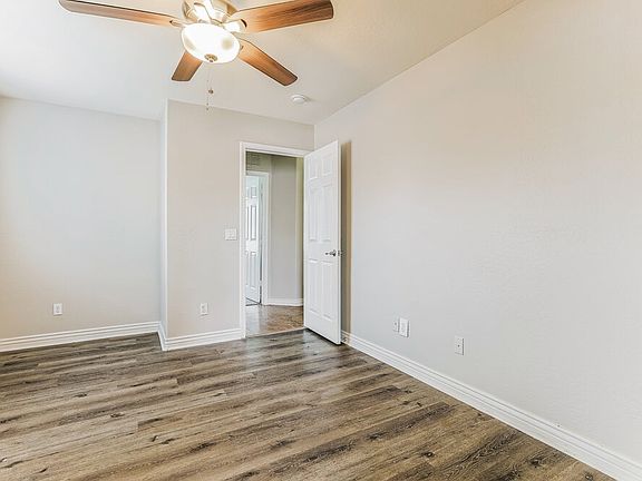 5th image of 34042 N Mercedes Dr