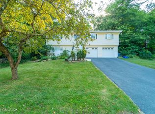 37 Amherst Rd, Riverside, CT 06878