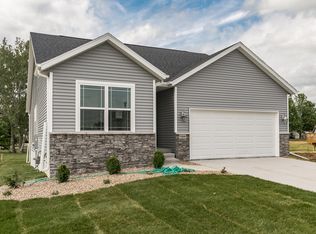 Cambridge - Easy Living Plan, Rosedale Estates, Cedar Rapids, IA 52403