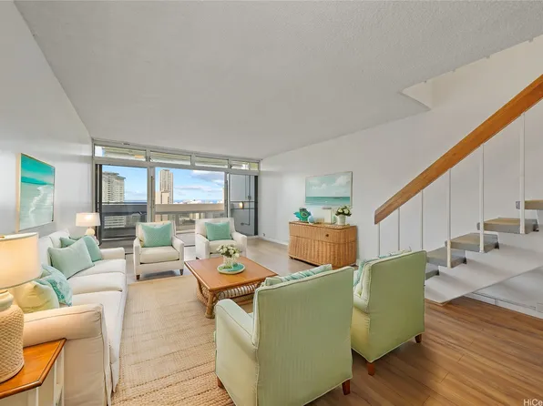 500 University Ave APT 2406, Honolulu, HI 96826