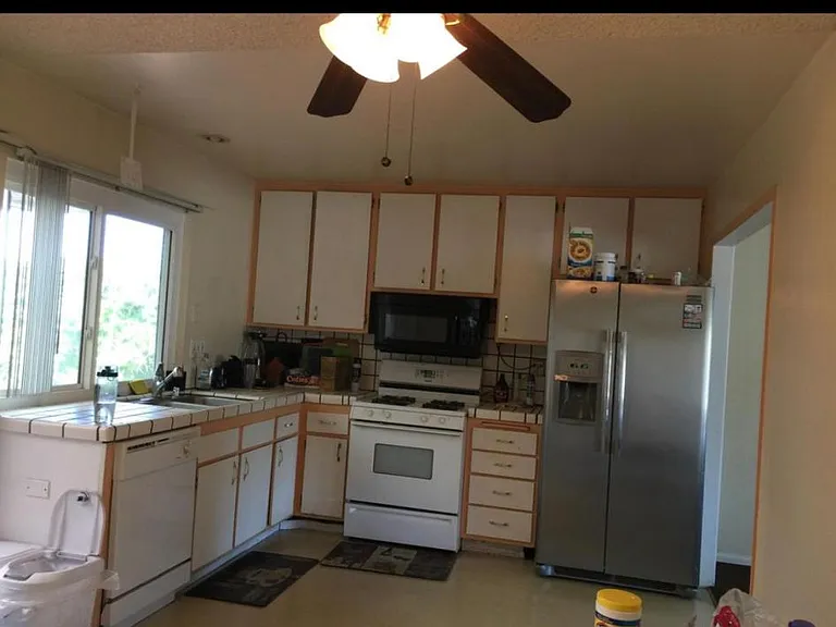 8024 Flanders Dr — Photo 2