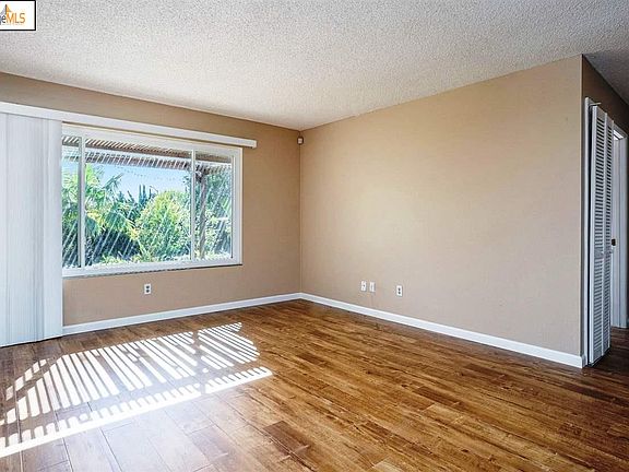 5th image of 4349 San Miguel Cir