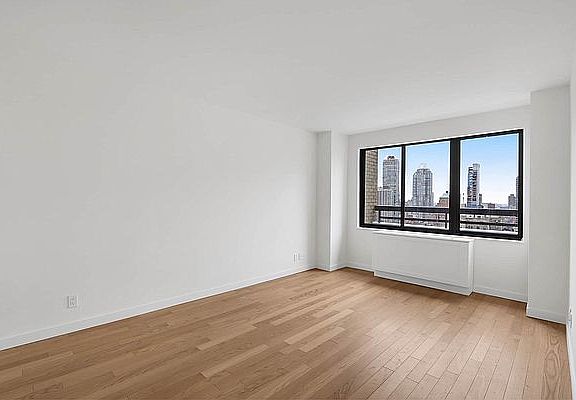 5th image of 800 5th Ave APT 26B