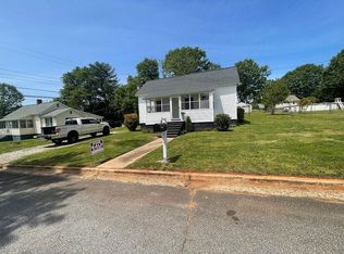 15 H St, Inman, SC 29349