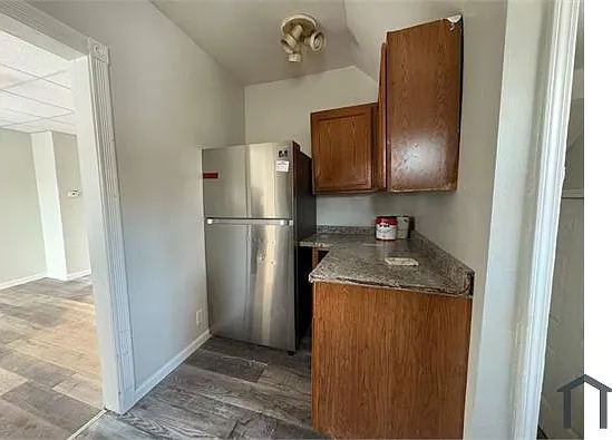 2037 Blades Ave — Photo 1