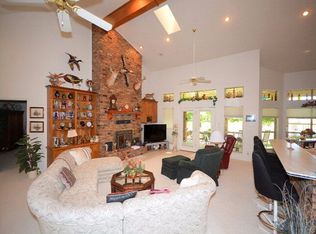 338 Cross Tie Ranch Rd, Trinidad, TX 75163