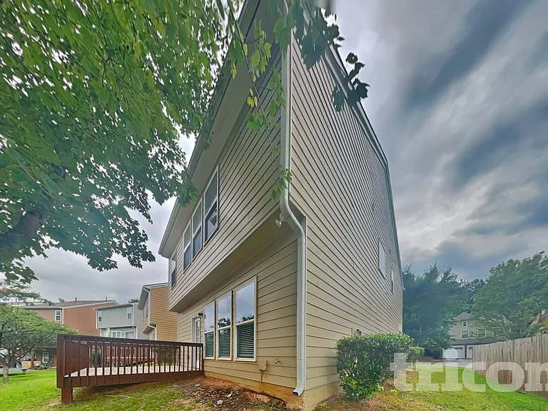 205 Ledgewood Mill Way — Photo 16