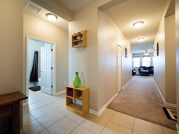 Foyer/Entryway