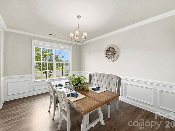 5th image of 4009 Tory Path Rd