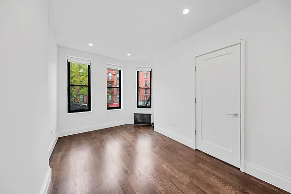 Rented by NMRE | media 12