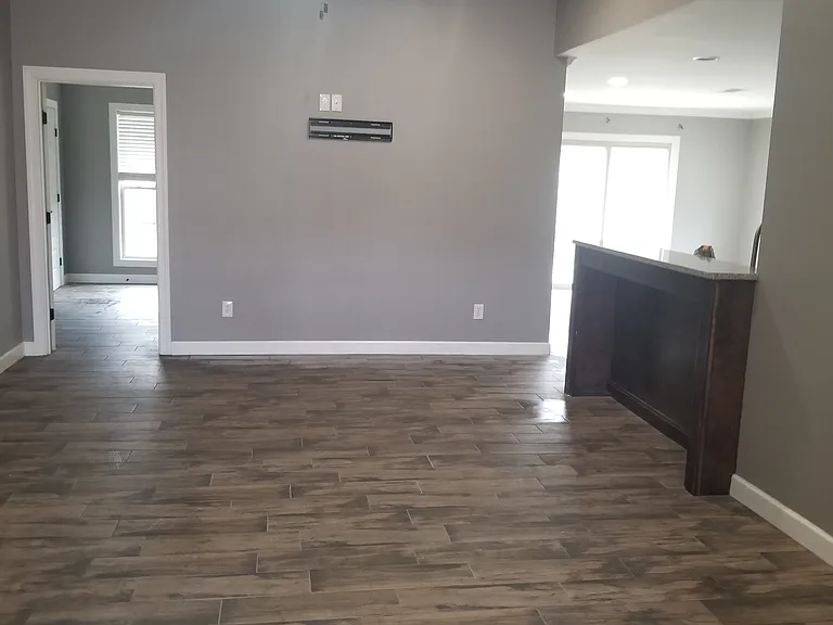 105 White Water Ln — Photo 4