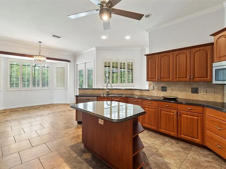 281 Hallcrest Ter — Photo 26