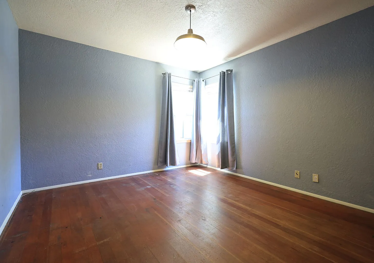 2/1 House with bonus space — Photo 3