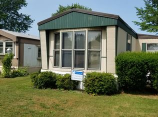 2729 Greencrest Dr, Erie, PA 16506