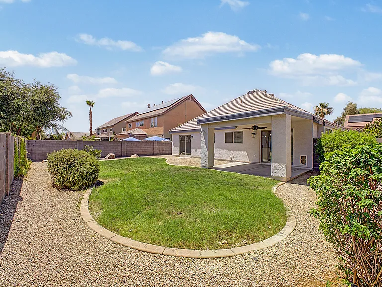 2423 E Winged Foot Dr — Photo 23