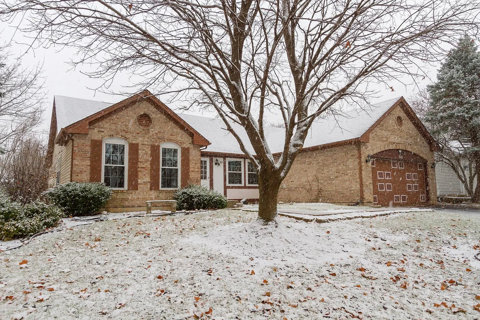 1470 Kent Ln photo 1