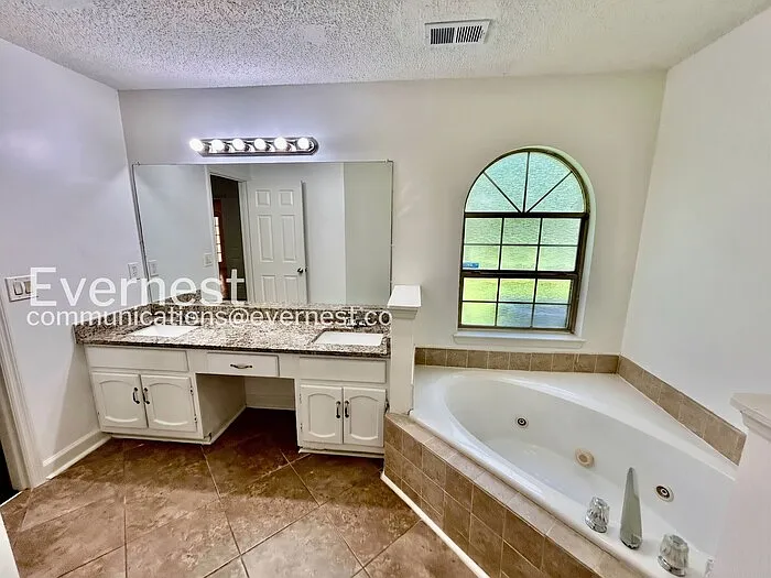 3061 Herscu Way — Photo 11
