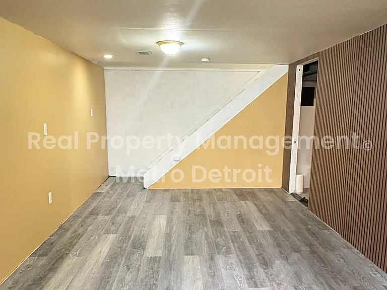 6994 York St — Photo 19