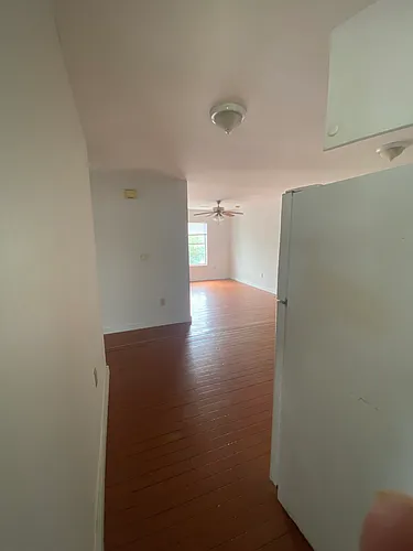 1 Dewey St Photo 1