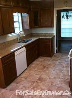 Kitchen : View from bay window towards dining room