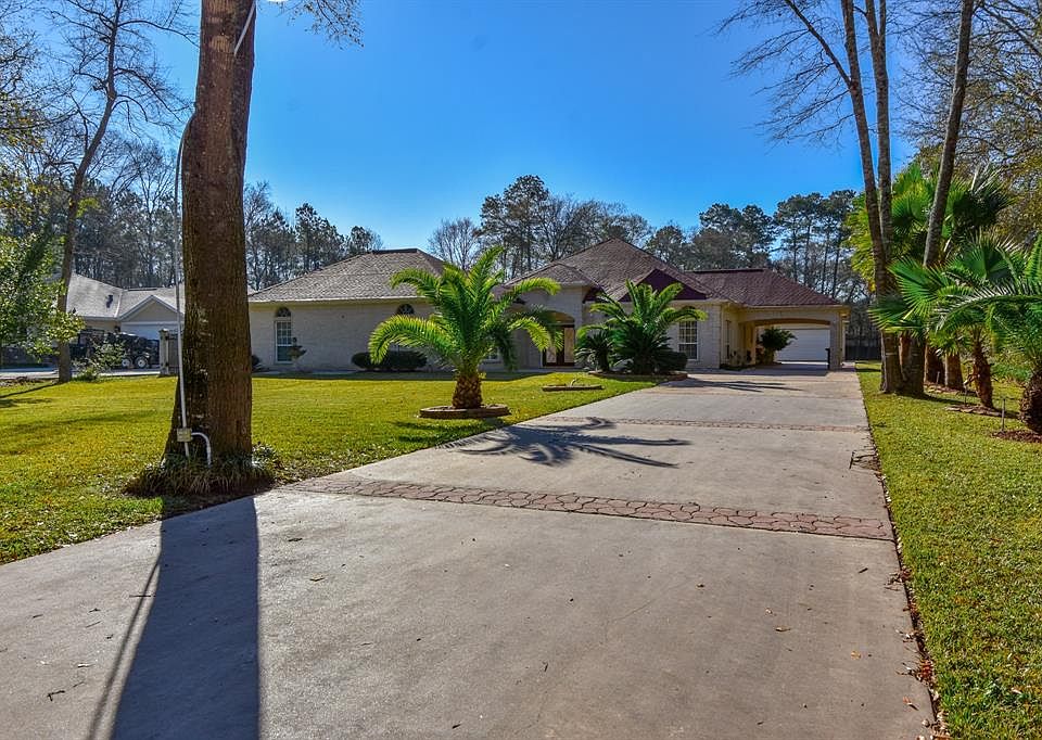 1st image of 19510 Desna Dr
