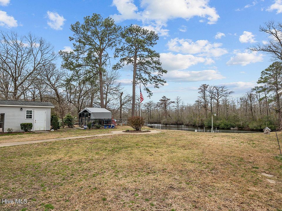 22nd image of 108 Arbor Drive
