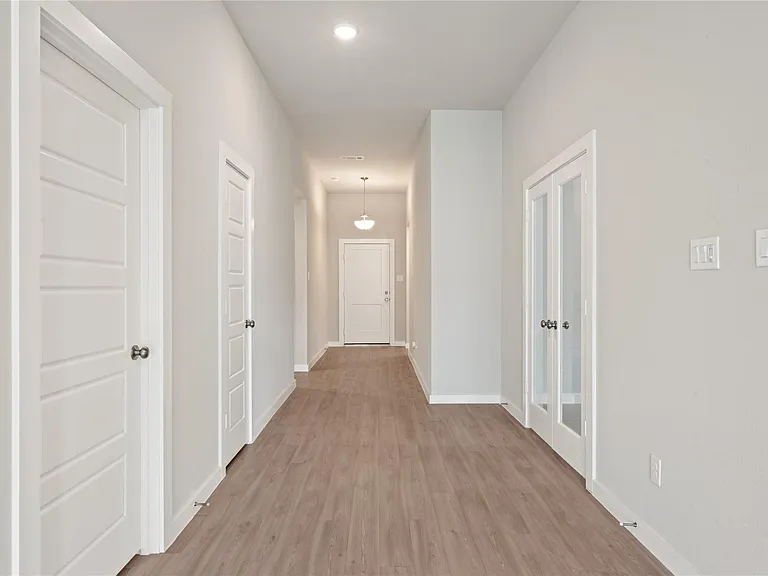 8635 Jetty Glen Dr — Photo 40