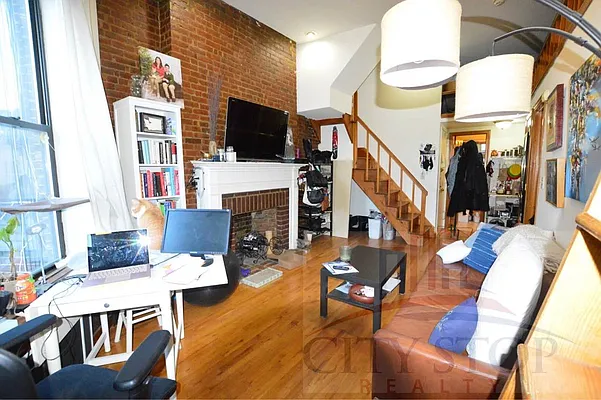 Rented by City Stop Realty | media 14