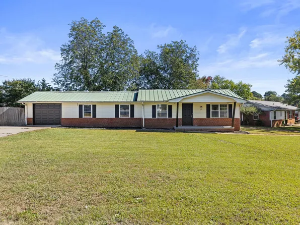 144 Hughes St, Florence, AL 35633