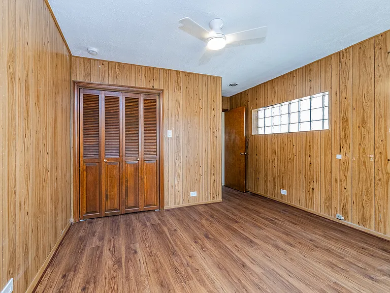 2334 S 10th Ave — Photo 10