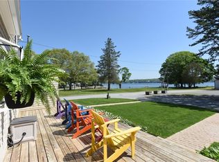 12 Laurel St, Niantic, CT 06357