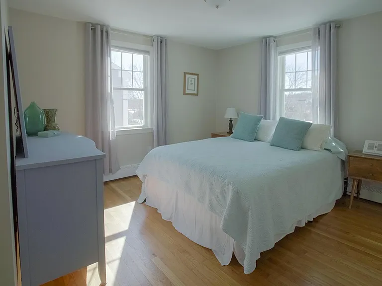 5 Dexter Ave — Photo 9