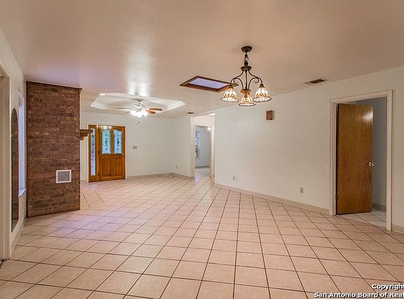 3rd image of 2510 Bermuda Dr