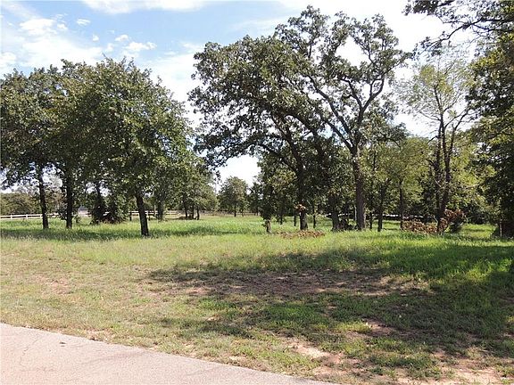3rd image of 15050 Whispering Oaks