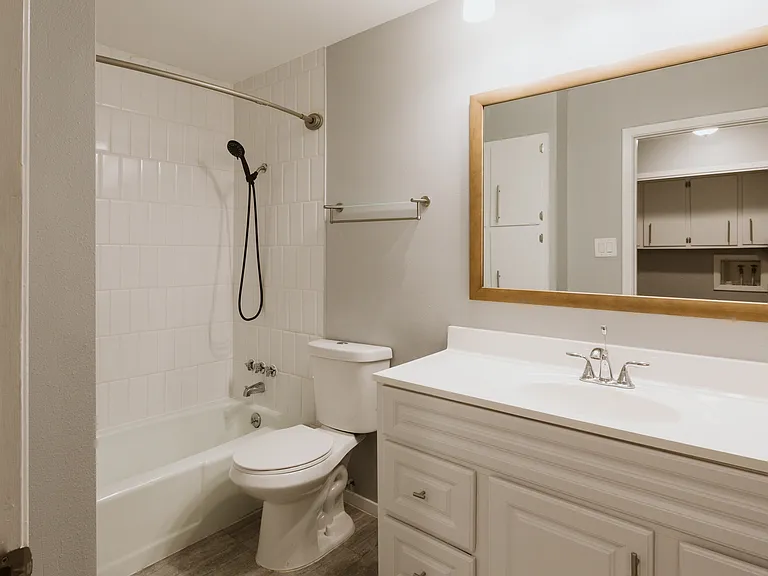 1300 Thornridge Rd #A — Photo 12