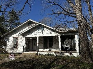 726 W Sherman St, Paris, TX 75460